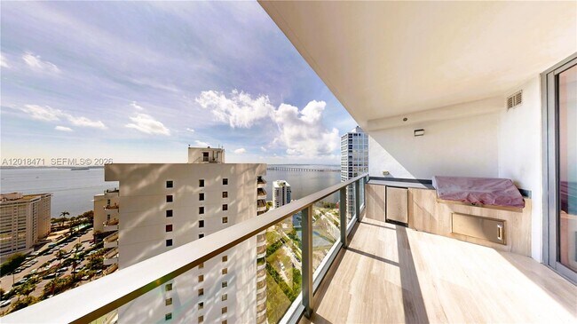 Building Photo - 1451 Brickell Ave