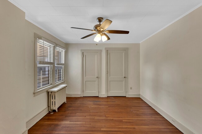 Building Photo - 5854 Forbes Ave