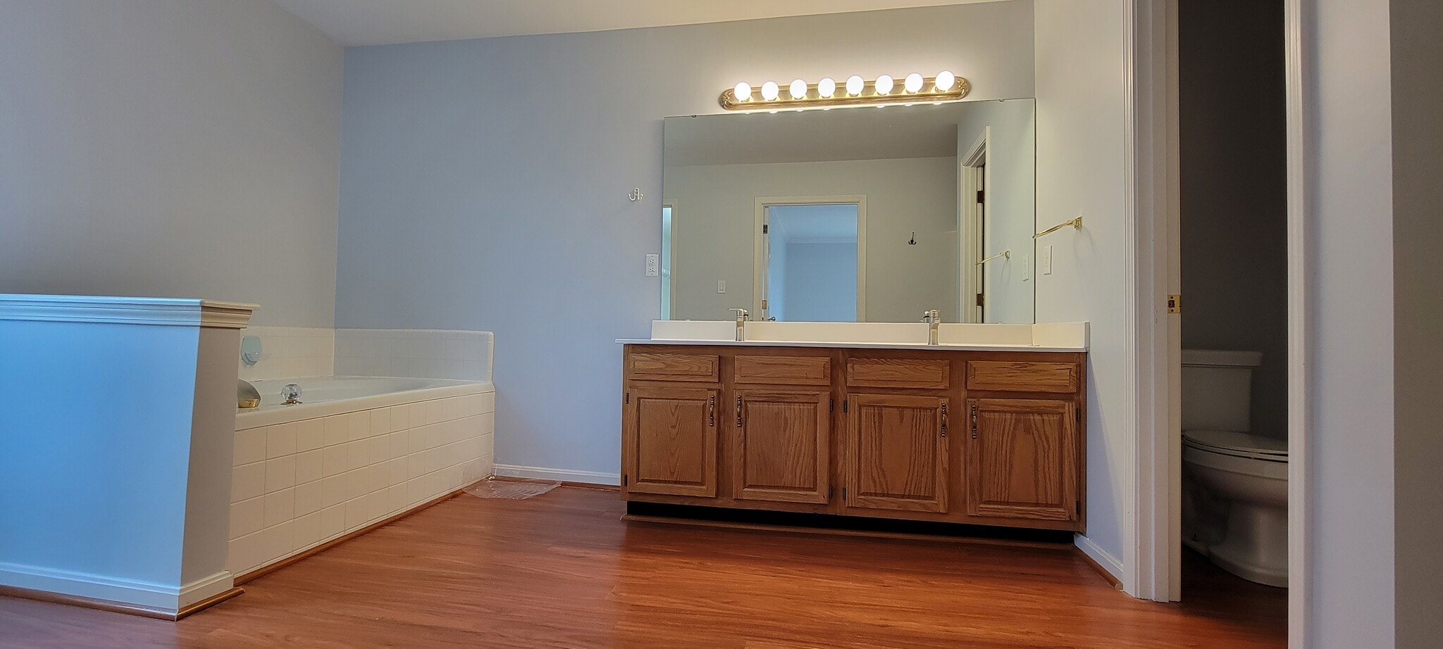 Building Photo - 13606 Saddlecreek Dr