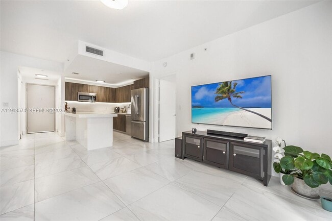 Building Photo - 488 NE 18th St