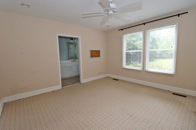 Building Photo - 2716 Heyward St