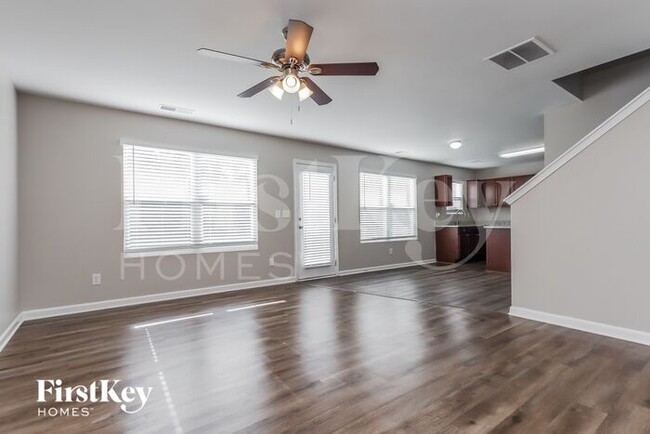 Building Photo - 260 Heaton Dr