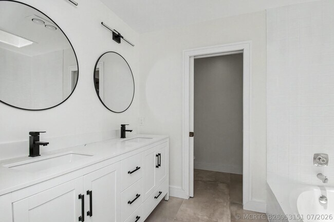 Building Photo - 21440 Campo Allegro Dr