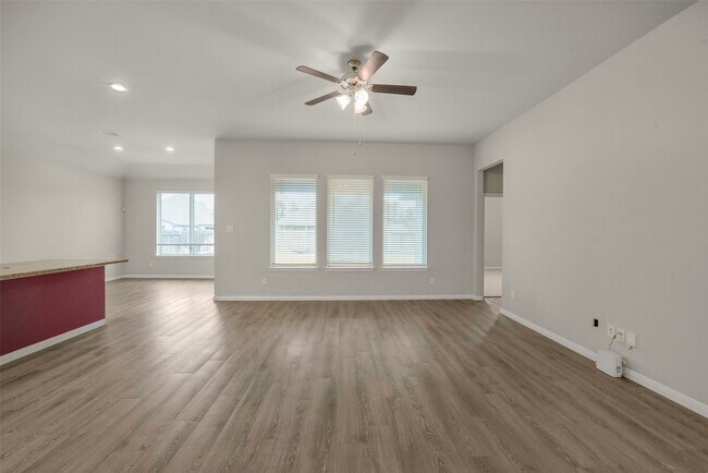 Building Photo - 31106 Durham Creek Ct