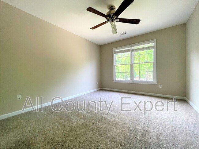 Building Photo - 3045 Spring Field Ct