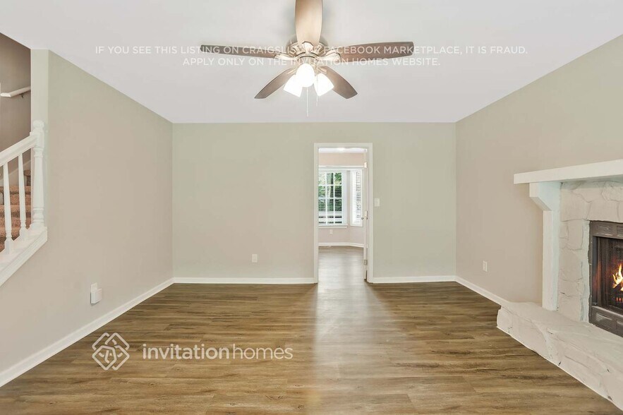 Building Photo - 3828 Willow Wood Way NW