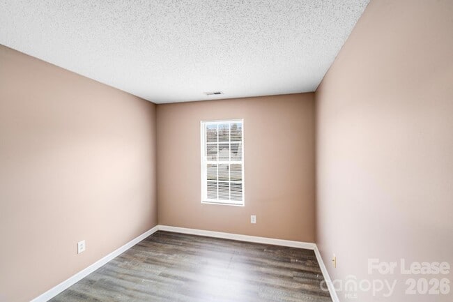 Building Photo - 3260 Barons Court Rd