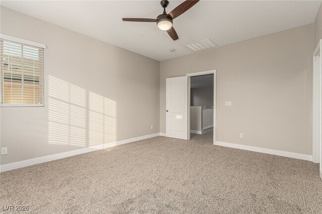 Building Photo - 788 Forest Peak St