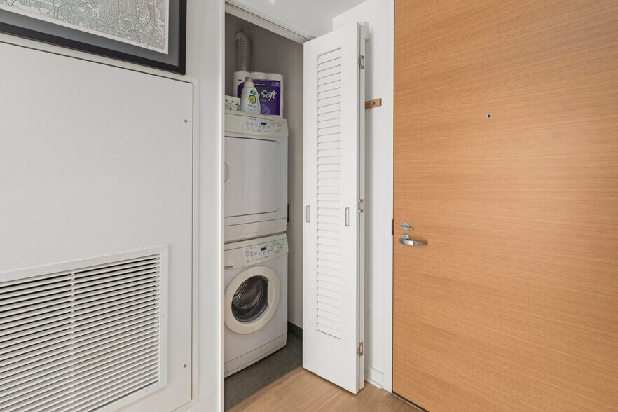 Building Photo - 666 Folsom St