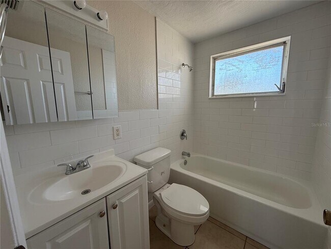 Building Photo - 6627 Jackson St