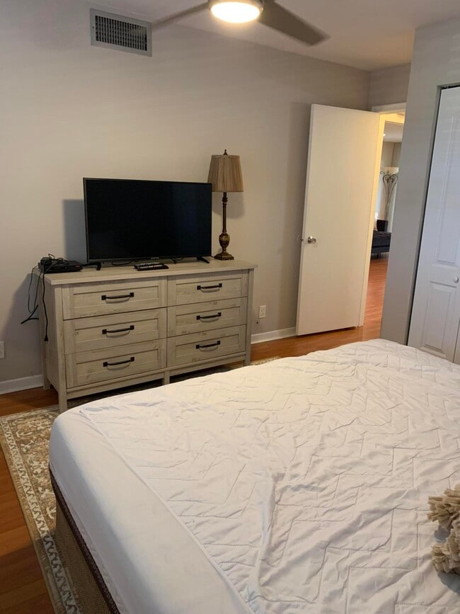 Building Photo - 4120 Tivoli Ct