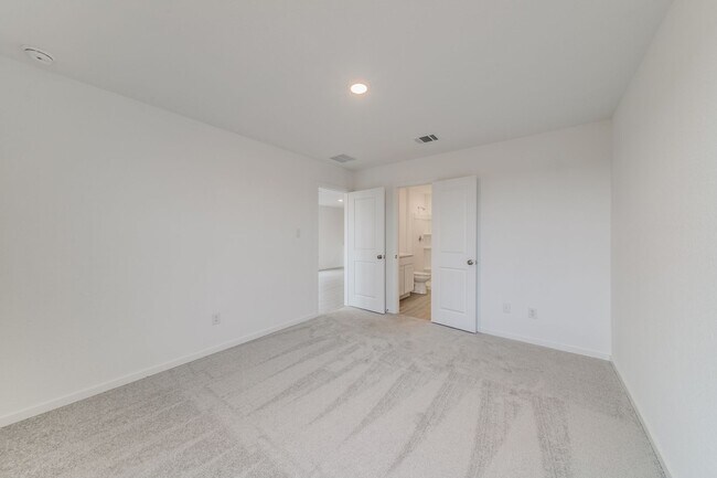 Building Photo - SPACIOUS 4-BEDROOM NEW CONSTRUCTION IN CONVERSE