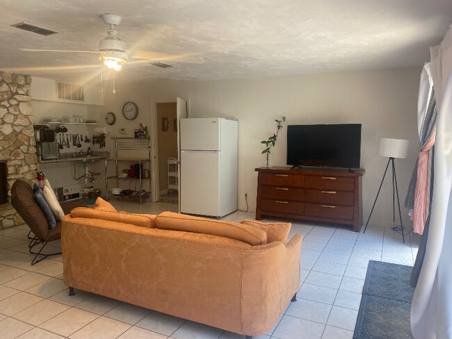 Building Photo - 119 Rhoden Cove Rd