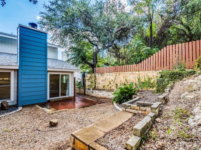 Building Photo - 6706 Deatonhill Dr