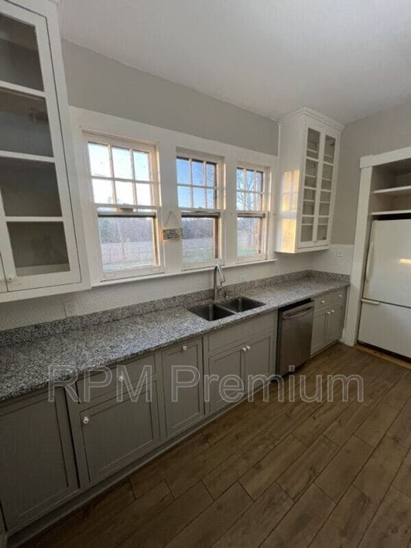 Building Photo - 8222 LA-955