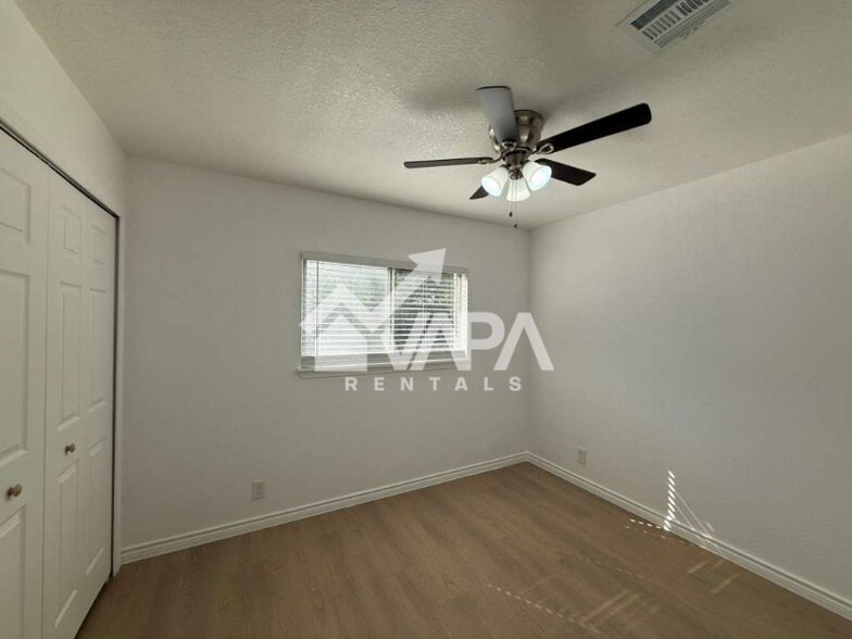 Building Photo - 6702 Bayport