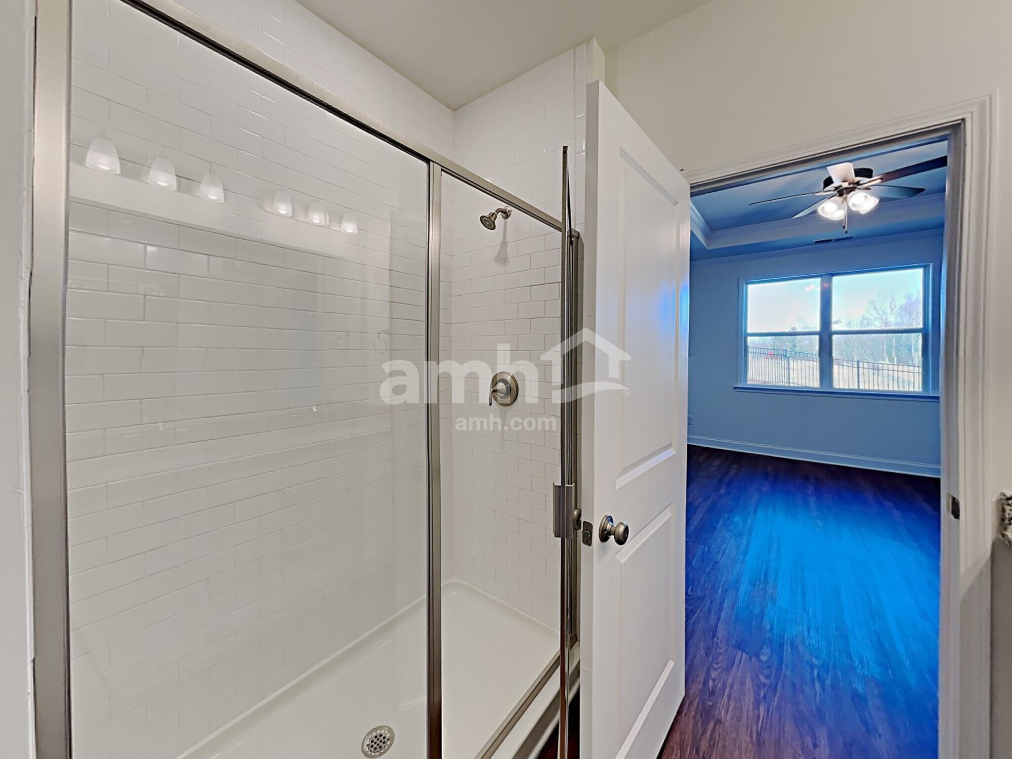Building Photo - 7072 Creeksong Dr