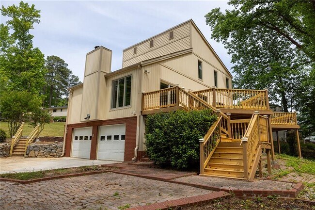 Building Photo - 4079 Dunnington Dr