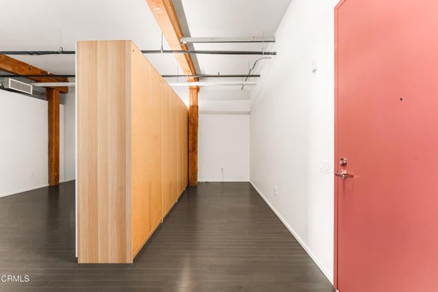 Building Photo - 530 S Hewitt St