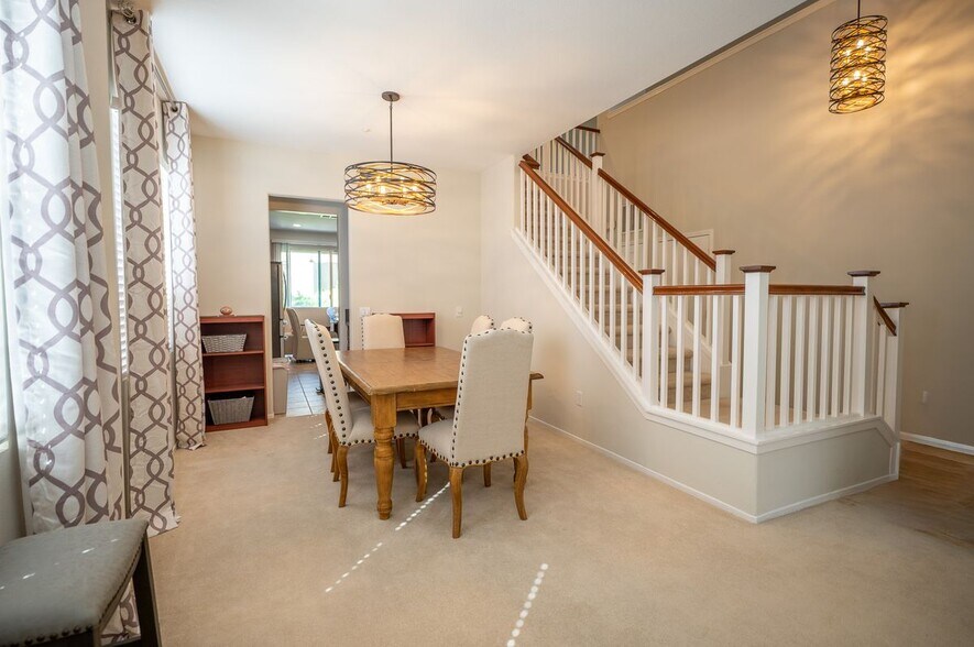 Building Photo - 12207 Vía Santa Marta