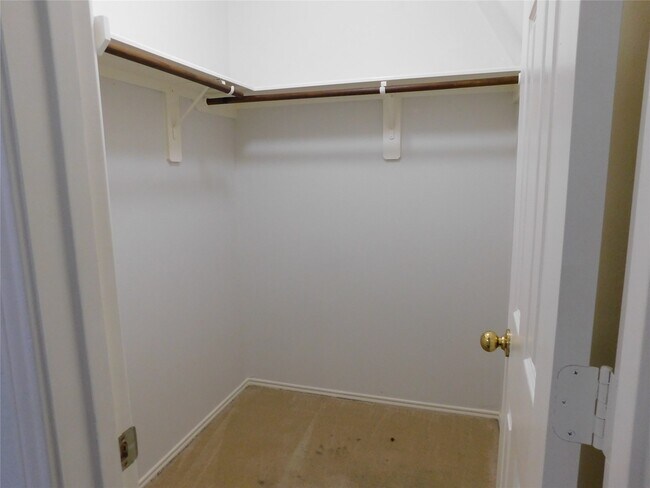 Building Photo - 19130 Yaupon Ranch Dr