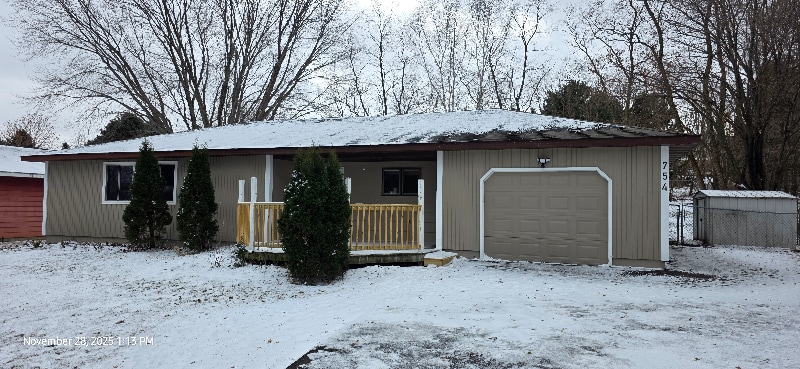 Building Photo - 754 Paperjack Dr