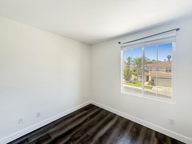 Building Photo - Beautiful 4B/3BA home in Vista for Rent!