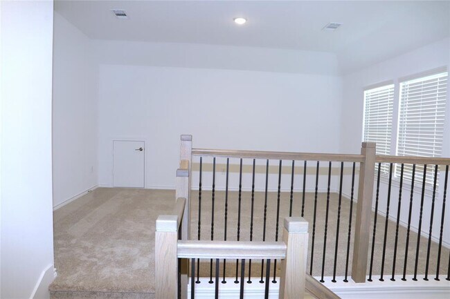 Building Photo - 1216 Gable Breeze Dr