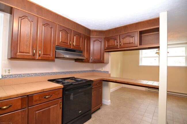 Building Photo - 1812 Gardenspring Dr