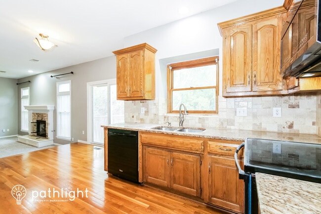 Building Photo - 12504 S Alden Ct