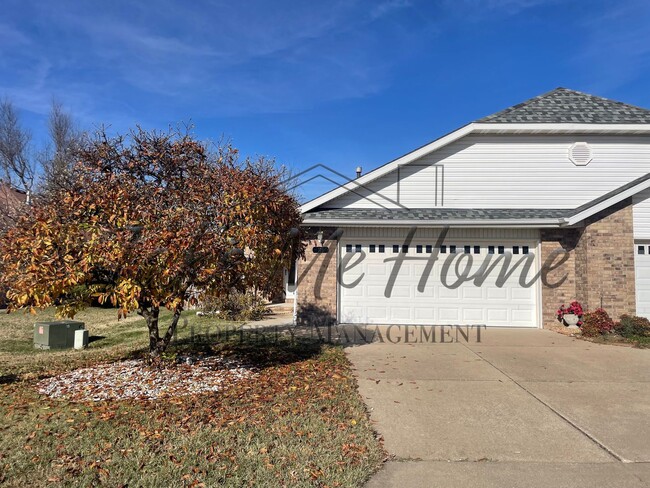 Building Photo - 3 Bedroom Duplex in Nixa!