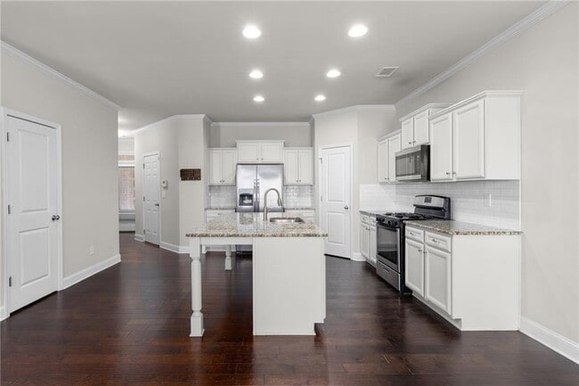 Building Photo - 1925 Wheylon Dr