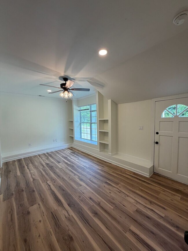 Building Photo - 1 Bed 1 Bath