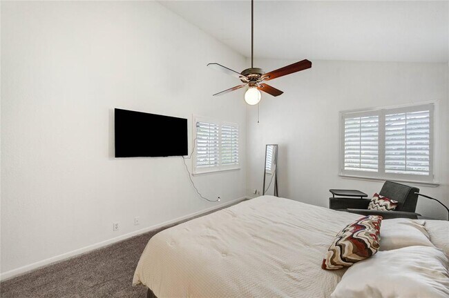 Building Photo - 1572 Prairie Grove Dr