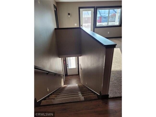 Building Photo - 1929 Cypress Ct