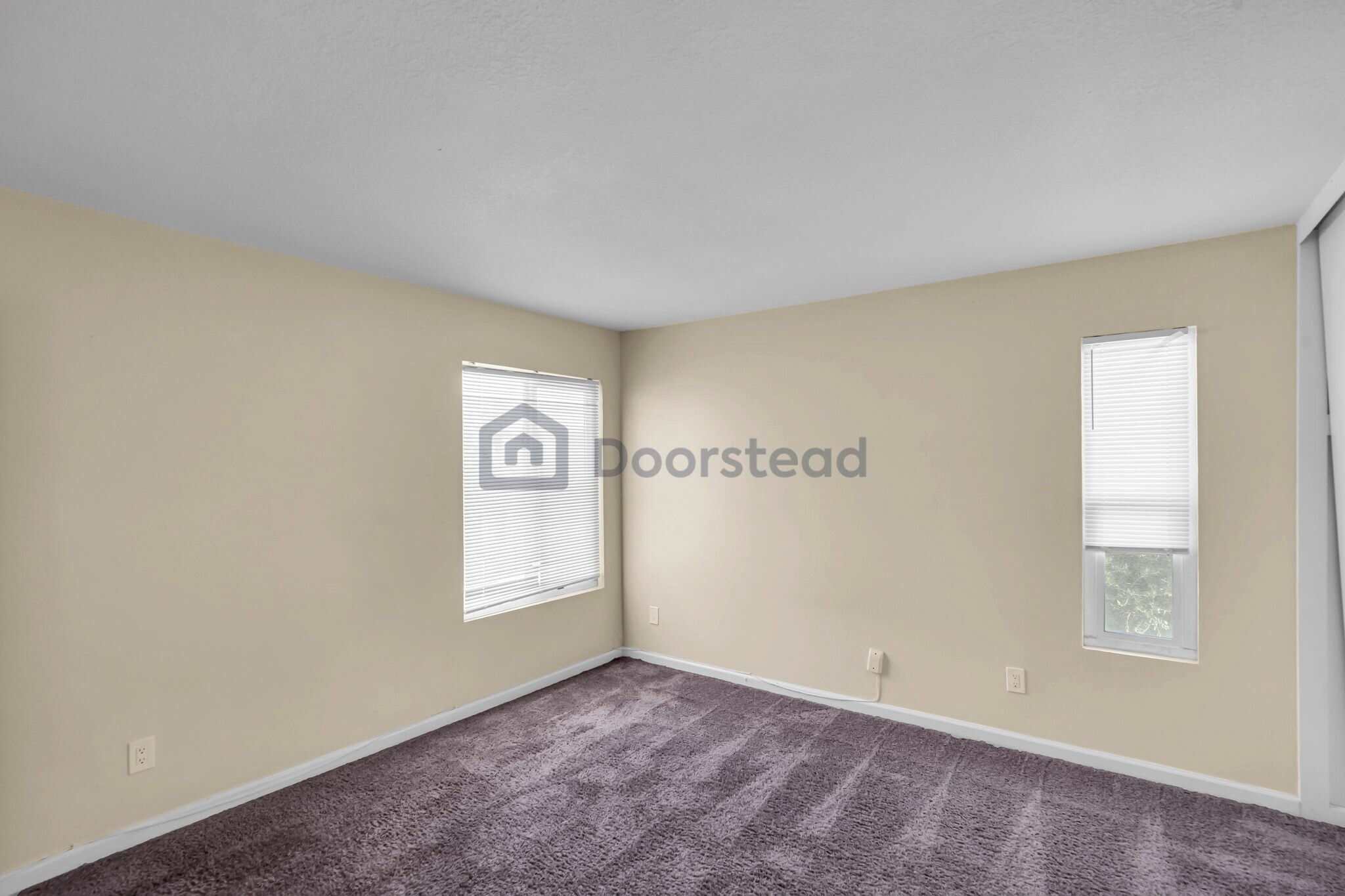 Building Photo - 2521 W Sunflower Ave