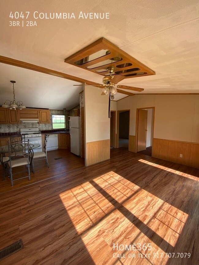 Building Photo - Three Bedroom Mobile Home