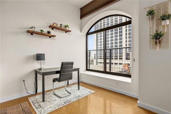 Building Photo - 507 Sabine St