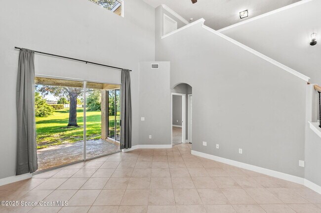 Building Photo - 3126 Arden Cir