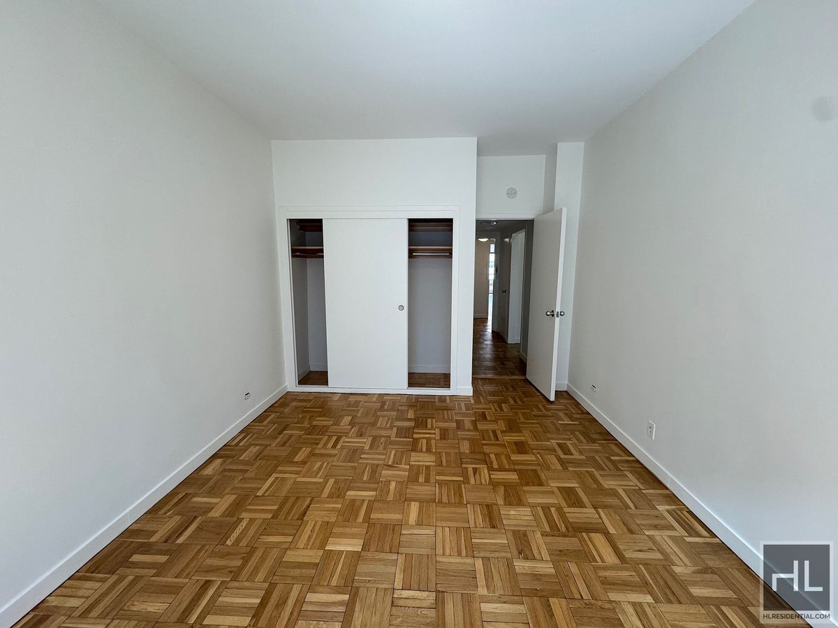 Building Photo - EAST 55 STREET