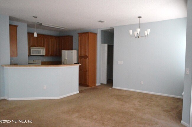 Building Photo - 7202 Deerfoot Cir
