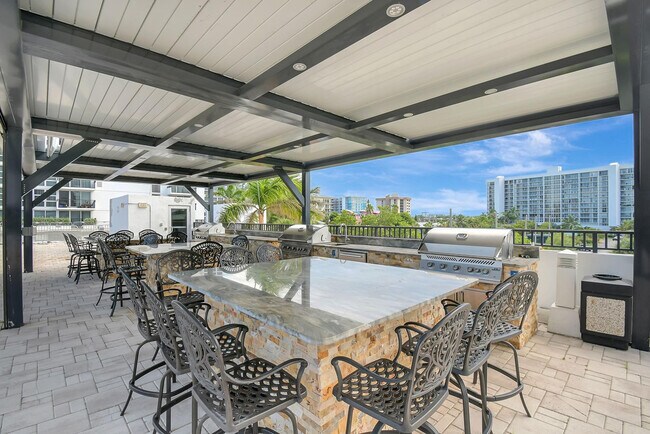 Building Photo - 531 N Ocean Blvd