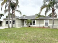 Building Photo - 1565 Emerson Dr SE