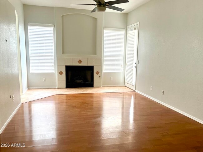 Building Photo - 407 W Helena Dr