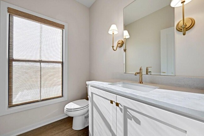 Building Photo - 16649 Garnett St