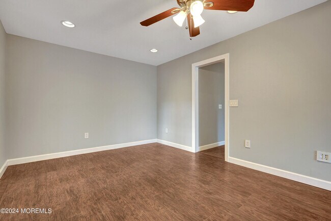 Building Photo - 22 Brookside Ct