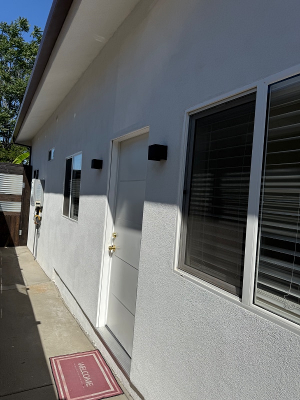 Building Photo - 10561 Tujunga Canyon Blvd