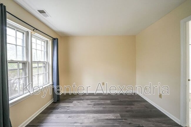 Building Photo - 2134 Langston Blvd.