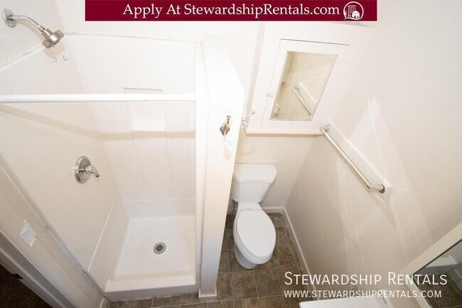 Building Photo - 2024 Emerald St