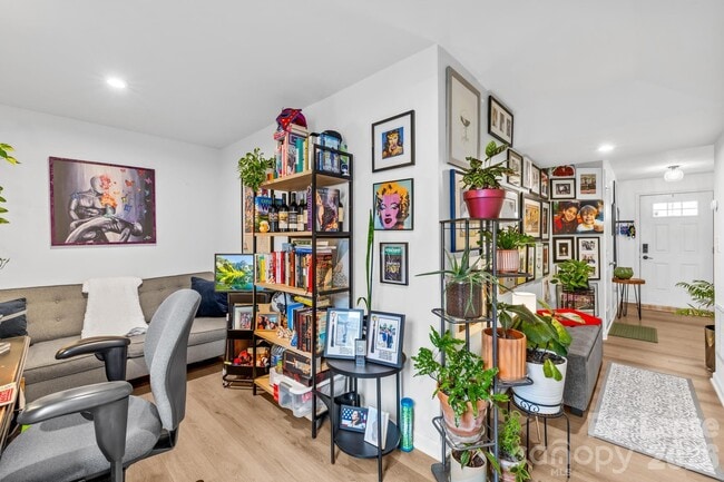 Building Photo - 6312 Cutwater Cir